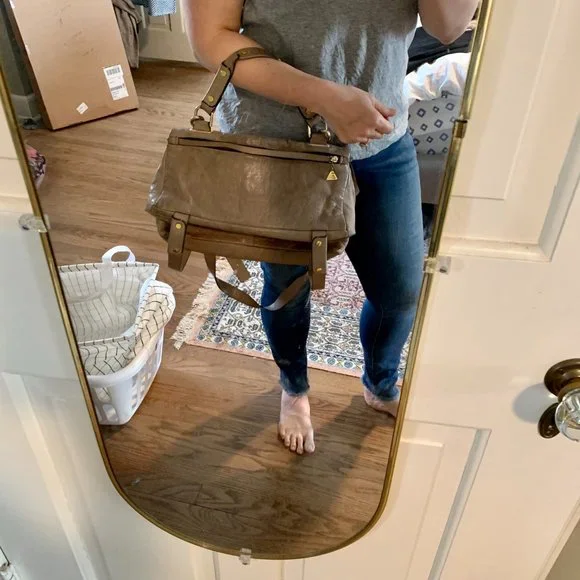 Golden Lane Soave Duo Bloomingdale’s Medium Leather Satchel Purse Bag - Picture 4 of 16